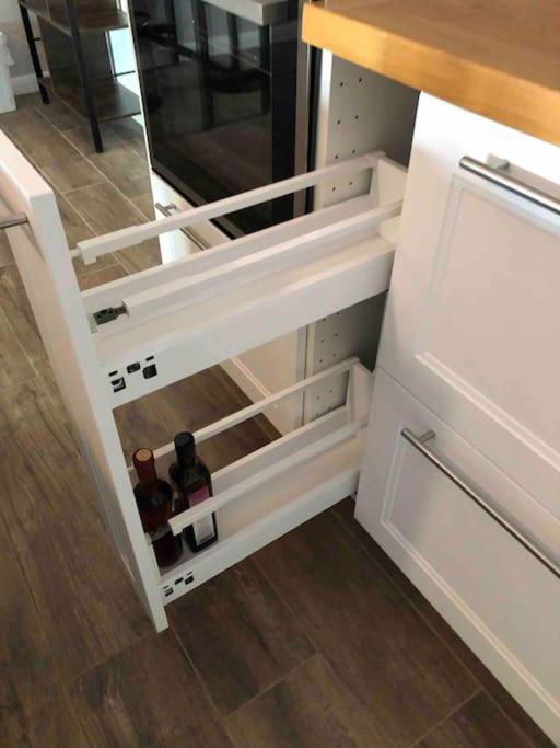 Stylisches Maybach Appartement Mit Terrasse Fuer 5 Personen, 5 Betten, Grosse Kochinsel, Homeoffice Mit 250Mbit Wlan Aidlingen Esterno foto